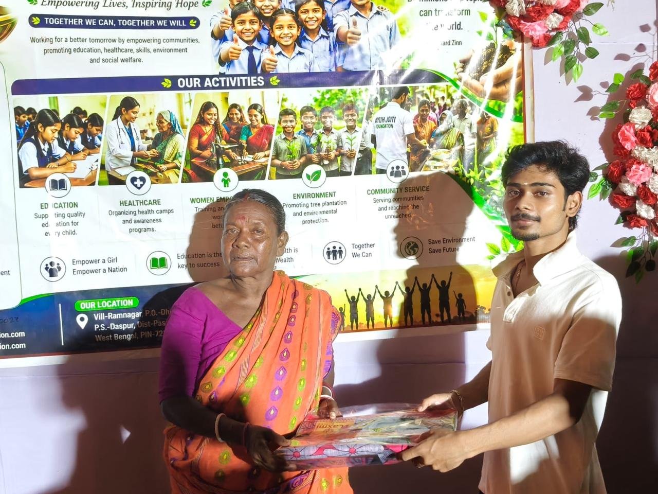 16 অক্টোবর দূর্গা ষষ্ঠী উপলক্ষে বস্ত্র বিতরণ অনুষ্ঠান