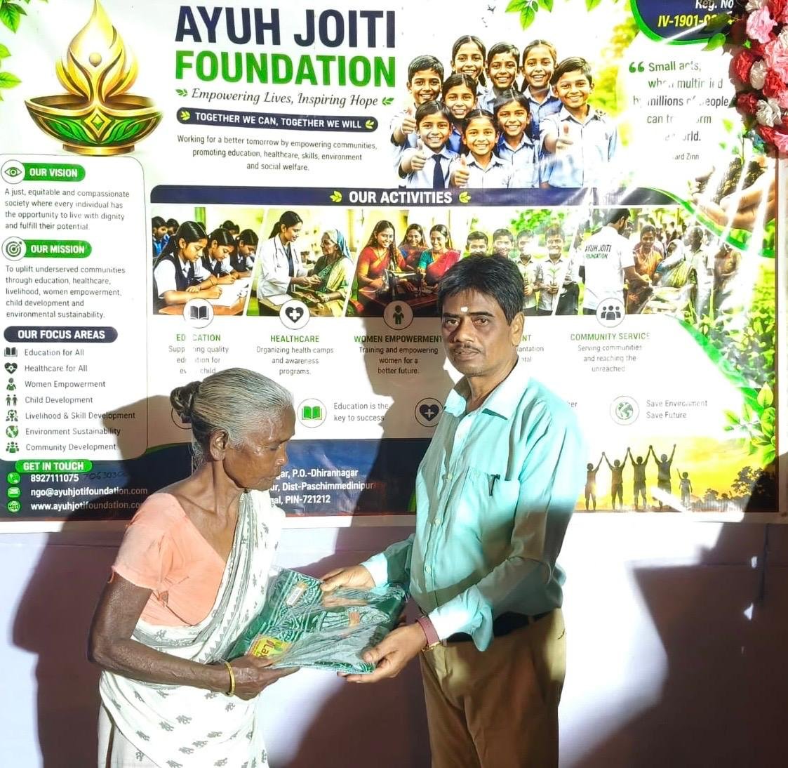 16 অক্টোবর দূর্গা ষষ্ঠী উপলক্ষে বস্ত্র বিতরণ অনুষ্ঠান